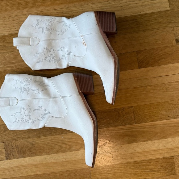 Women’s Sz 9.5 M White Leather Mid-Calf Western Cowgirl boots Pointed Toe - Picture 2 of 10